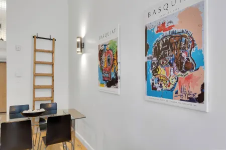 LIV Mtl Main Отели рядом с достопримечательностью «Парк Рапид»