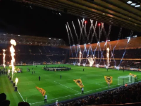 Station Side Penthouse Hotels in Wolverhampton