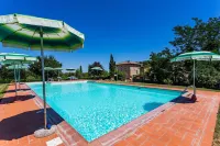 Scenic Apartment in Casole D Elsa with Pool