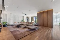 We Host at 159 Ne - Heart of Downtown Miami - Homestays