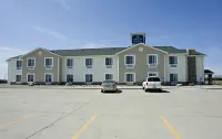 Cobblestone Inn & Suites - Langdon Hotels in 