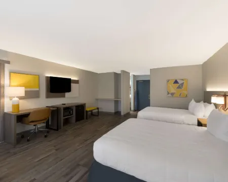 Quality Inn & Suites Hotels in Eddy County