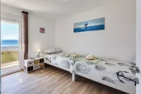 Beachfront Sun Garden Villas Hotel a Zadar