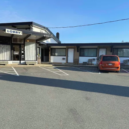 Departure Bay Motel