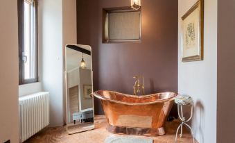Co-m341-Mner1at - Castravalva Residence