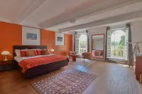 Château de Taradel Hotels in Taradeau