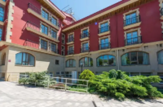 ホスペディウム ホテル スカイ ブルー ソンディカ のホテル