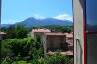 Maison Prades Chambre d'Hôtes Hotel a Pyrenees-Orientales
