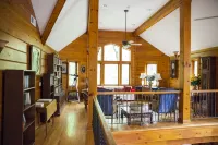 Honey Maple Grove Bnb
