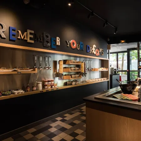 Hotel Campanile Paris 12 - Bercy Village