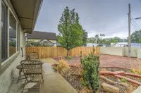 Little Bear Hotel in zona Santa Fe Springs