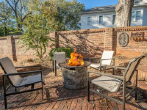 The Inn on North Jefferson Hotels in Baldwin County