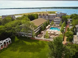 Harbor View Hotel