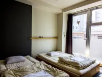 Santiago Guesthouse Hiroshima فنادق في هيروشيما