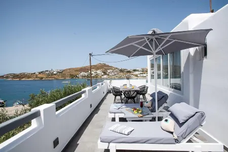 Blue Waters Mykonos Отели рядом с достопримечательностью «"Маленькая Венеция"»