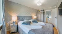 Przestronne Apartamenty Delux Sun & Snow Leśna 헬 호텔