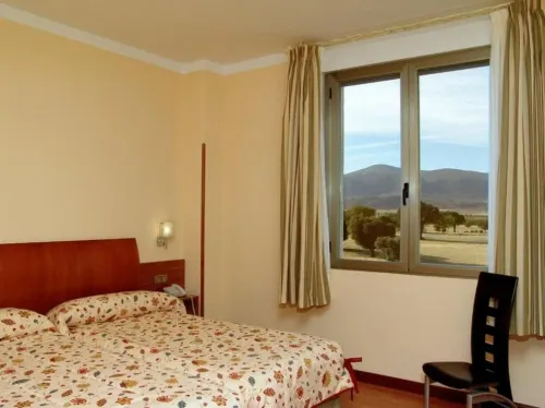 Complejo El Carrascal Hotels in Muñana
