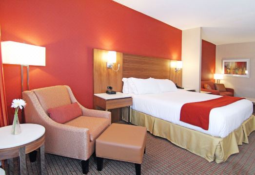 홀리데이 인 익스프레스 수영장 예시