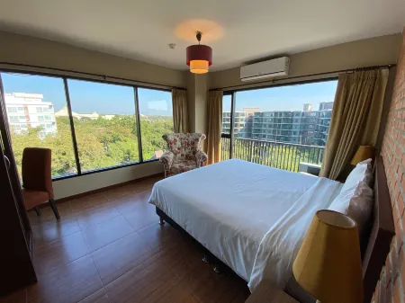 WE Valley Hotel