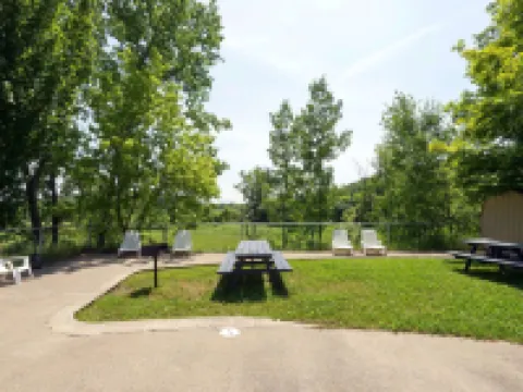 Super 8 by Wyndham White River Junction Hotels in Hartford