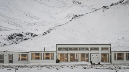 Kast Guesthouse Отели в г. Snaefellsbaer