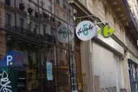 District Republique Hotel a Parigi