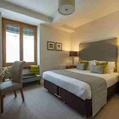 Inverness City Suites Rooms