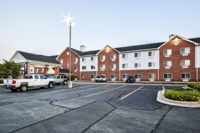 Holiday Inn Express CHICAGO NW-VERNON HILLS by IHG Hotels in Vernon Hills