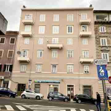 Central Rijeka Apartments Ciottina 24 Hotel Exterior