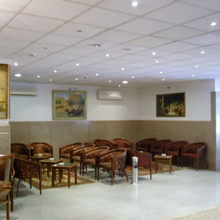 New Pola Hotel
