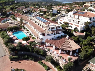 Hotel Punta Est Hotels near Spiaggia libera Baja Sardinia