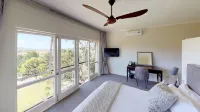 Sugarbird Manor