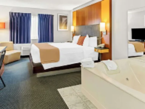 Americas Best Value Inn Tahquamenon Country Hotels in Luce County