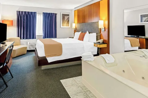 Americas Best Value Inn Tahquamenon Country Hotels in Pentland Township