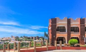Hotel Colina Dos Mouros