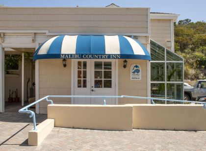 Malibu Country Inn