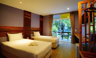 Apple Beachfront Resort