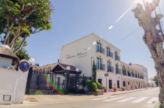 Paloma Blanca Boutique Hotel Hotels near Nueva Andalucia