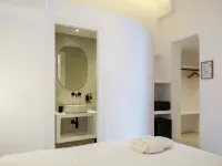 Alana Mykonos