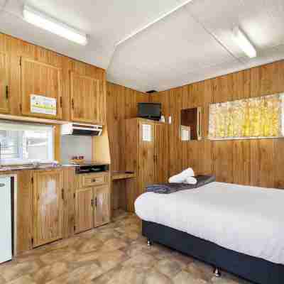 Lakes Entrance Tourist Park Rooms