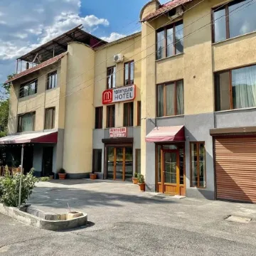 Merien Hotel
