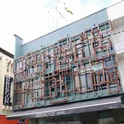 基岩飯店 Hotel Exterior