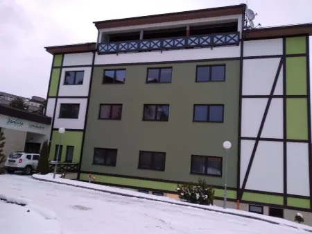 Apartmanovy Dom Familia Smokovec Отели в г. Высоке Татры