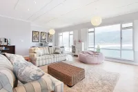 The Cove - Superior 3 Bedroom Villa Hotels in Clovelly