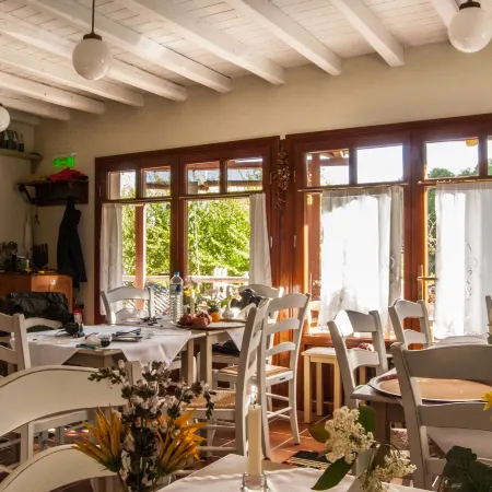Viraggas Traditional Hotel