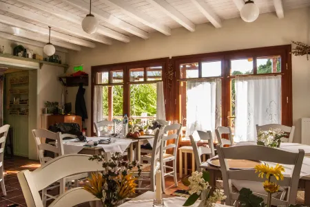 Viraggas Traditional Hotel