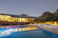 Alivio Tourist Park Canberra - Pool