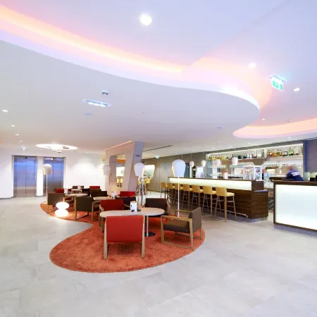 Simm's Hotel - Cityhotel Next to Metro U3