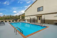 Best Western Pineywoods Inn