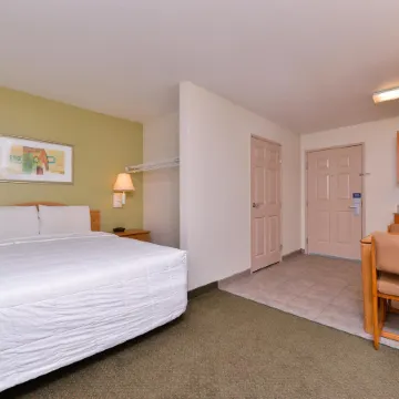 Americas Best Value Inn and Suites Winnie